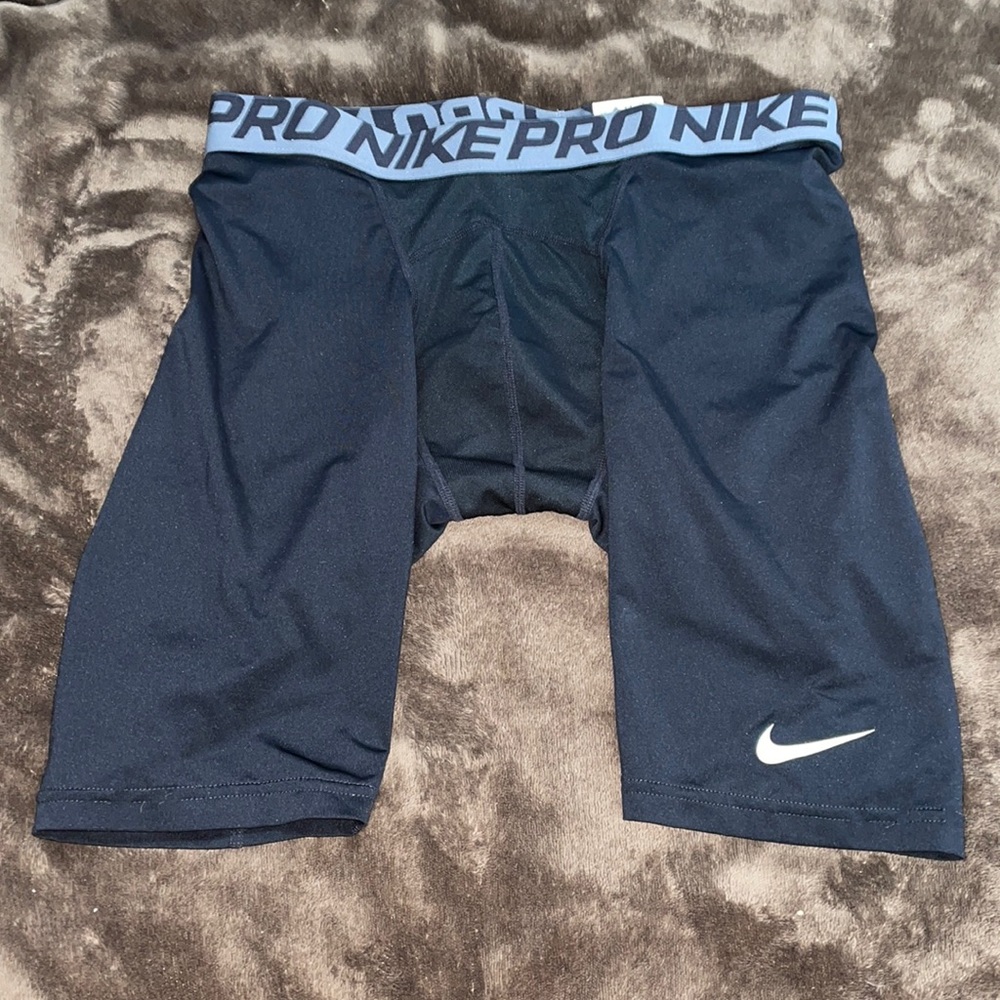 Nike pro dri-fit compressions